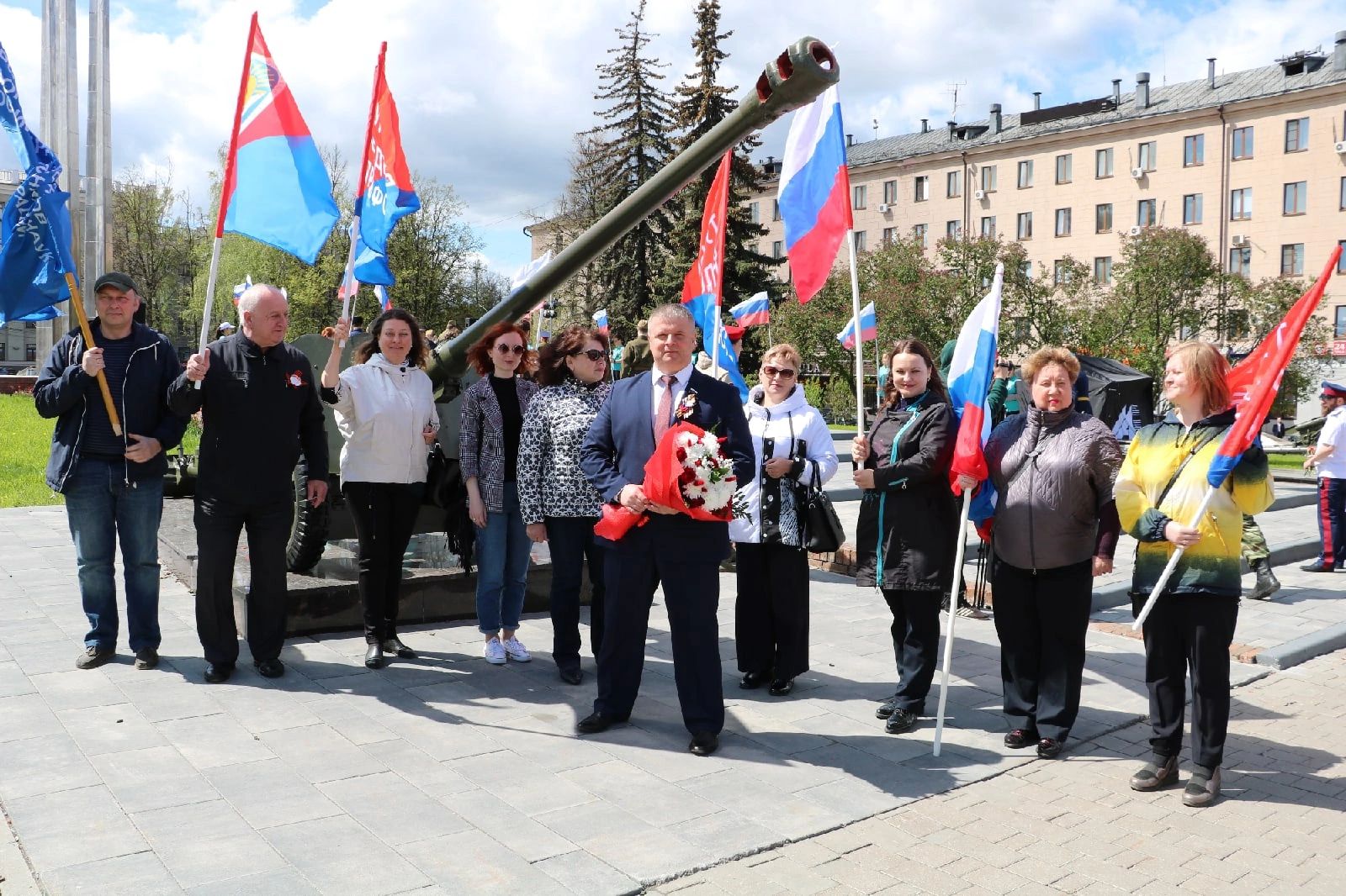 13 мая 2022г. состоялось возложение цветов к Вечному огню на площади Победы г. Тула 